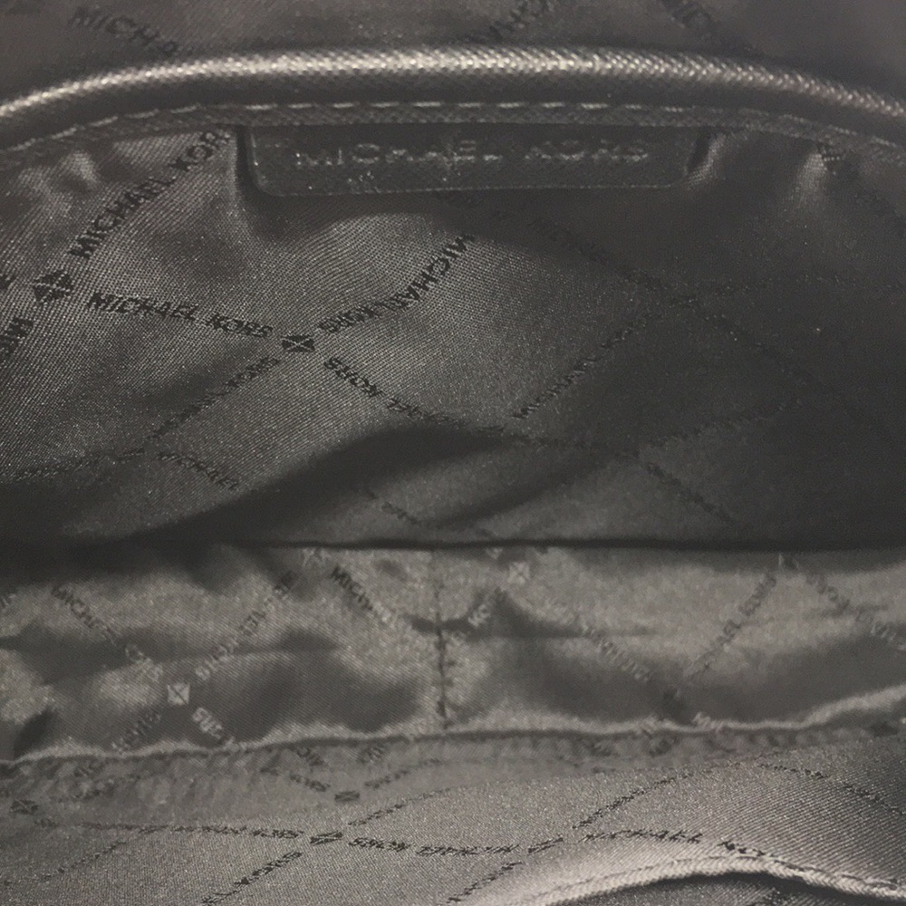 MICHAEL KORS LG EW CROSSBODY Bag Black - Picture 6 of 8